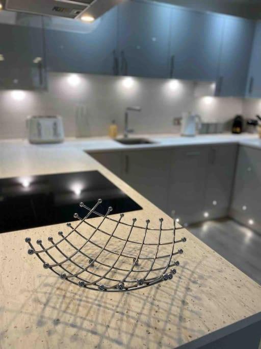 Luxury Town Centre Apartment Walking Distance To Rsc Theatre Stratford-upon-Avon Exterior photo